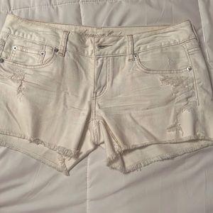 American Eagle white denim shorts size 8